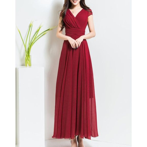 Women's Simple Silky Cap Sleeve Red Dress Size Medium - Picture 1 of 10